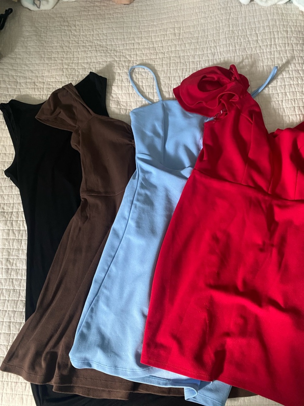 Women’s Red Mini Dress - Sleek Sleeveless Style